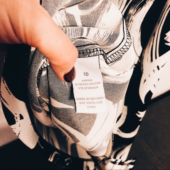 Dressbarn Black & White Dress - Picture 7 of 8